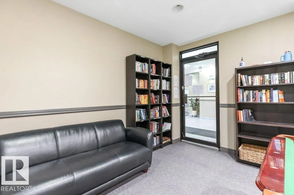 #1204 9725 106 ST NW
