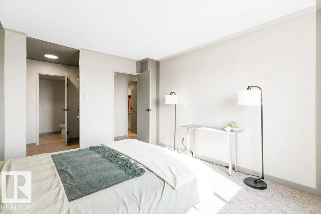 #1204 9725 106 ST NW