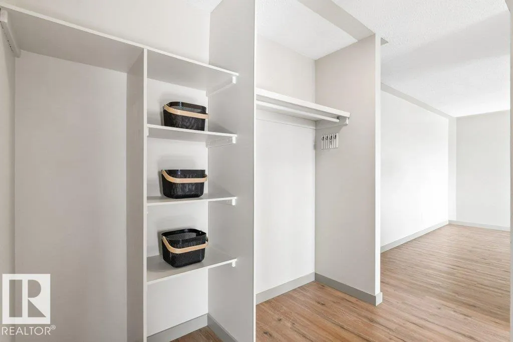 #1204 9725 106 ST NW