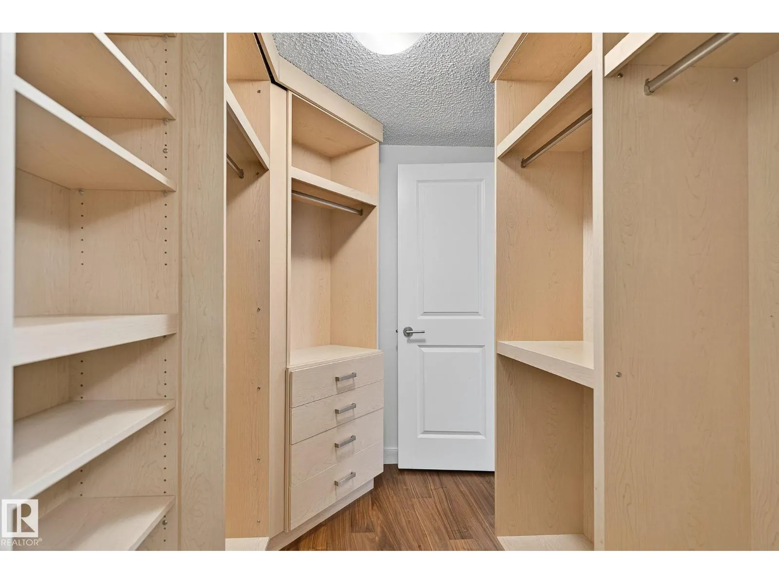 #306 9316 82 AV NW NW