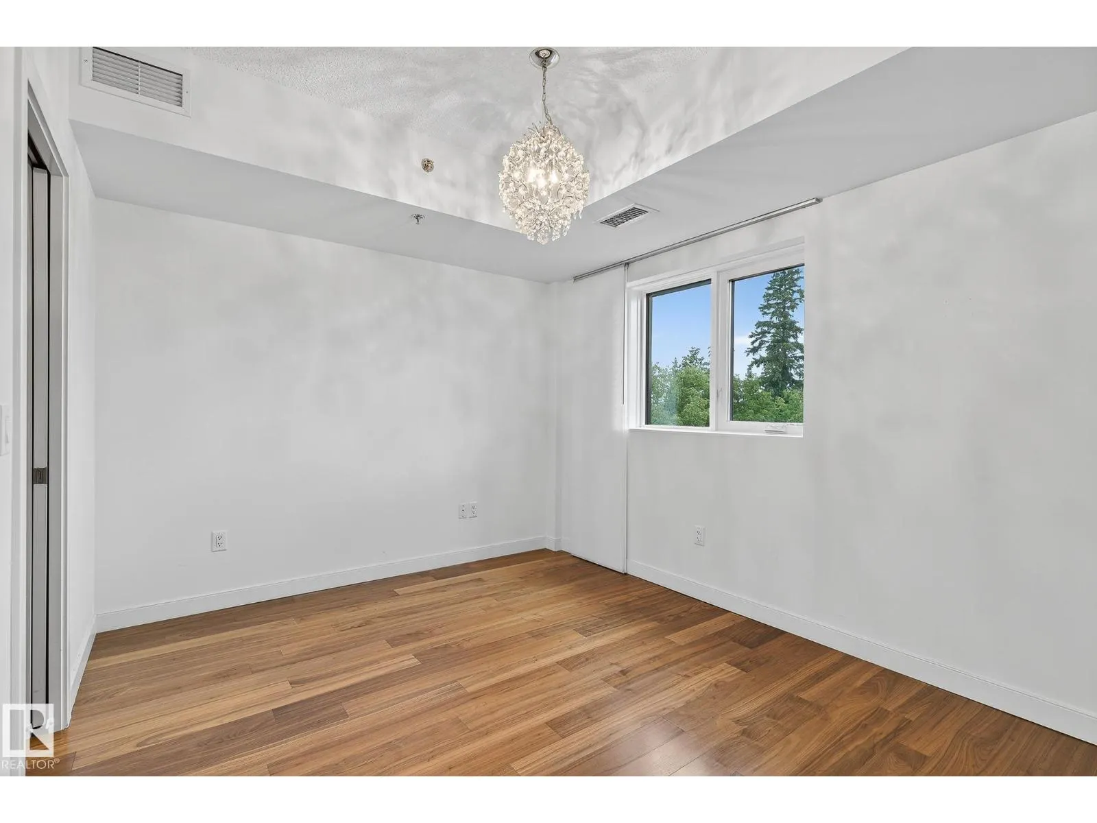 #306 9316 82 AV NW NW