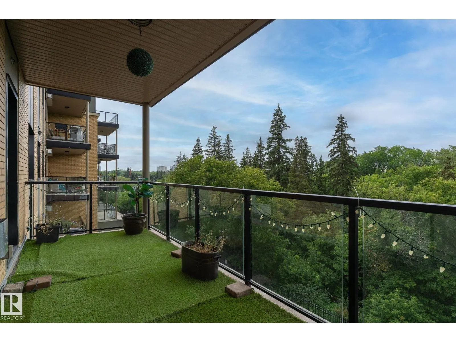 #306 9316 82 AV NW NW
