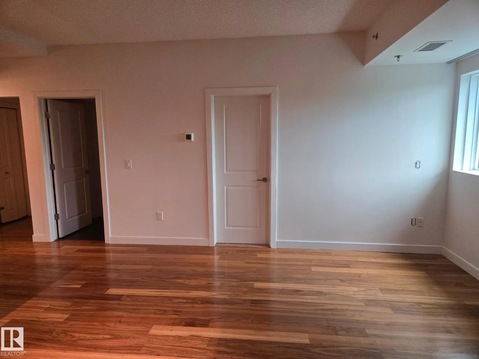 #306 9316 82 AV NW NW