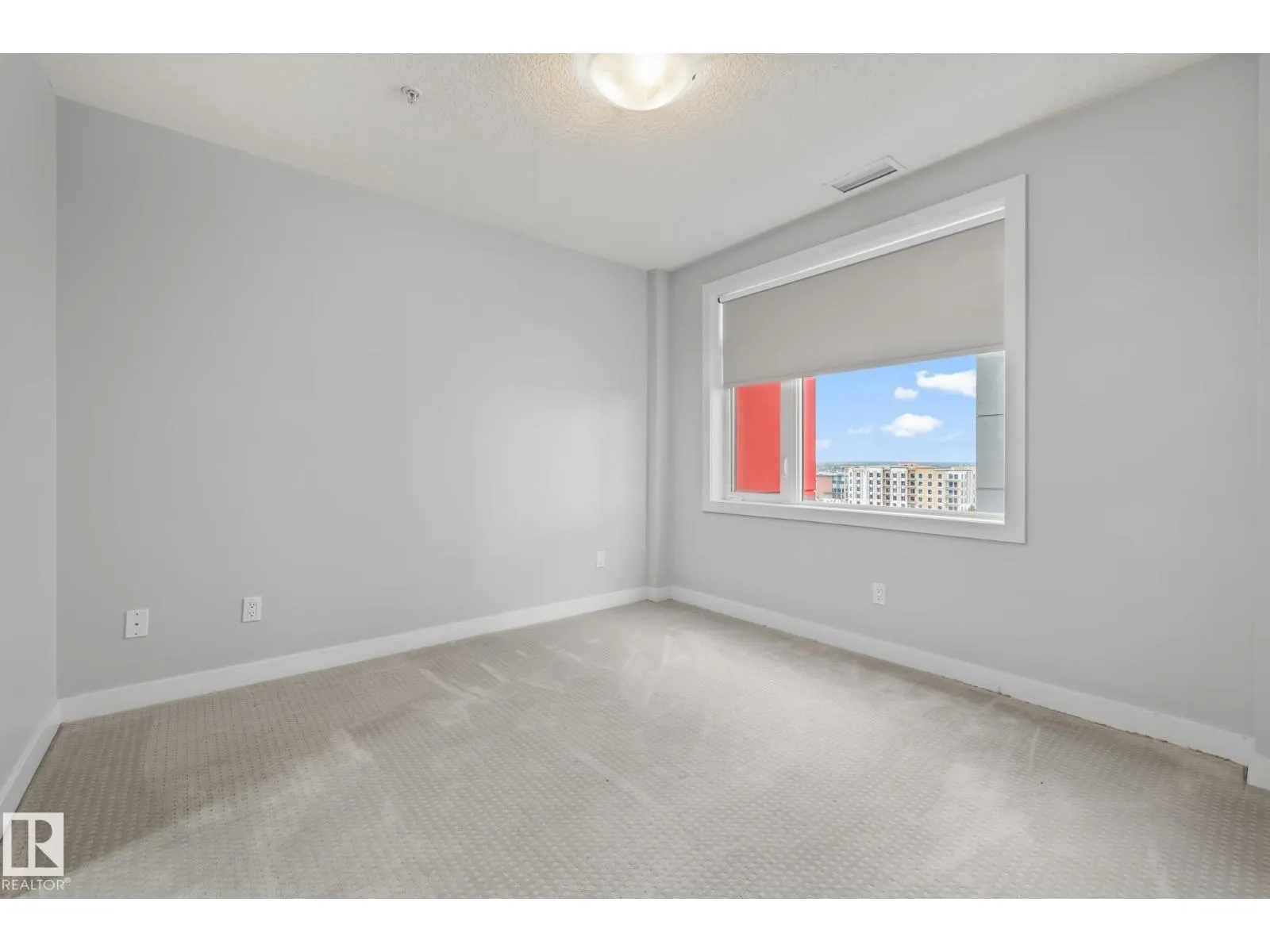 #810 5151 WINDERMERE BV SW