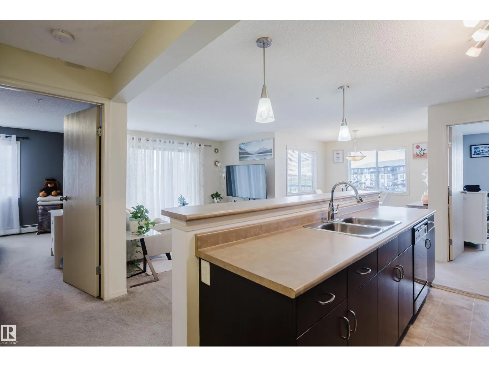 #302 1188 HYNDMAN RD NW