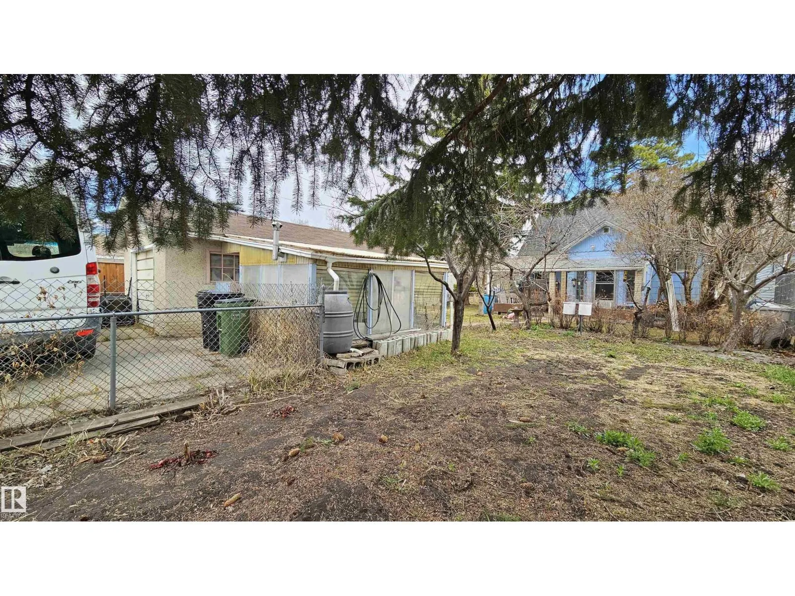 11512 86 ST NW