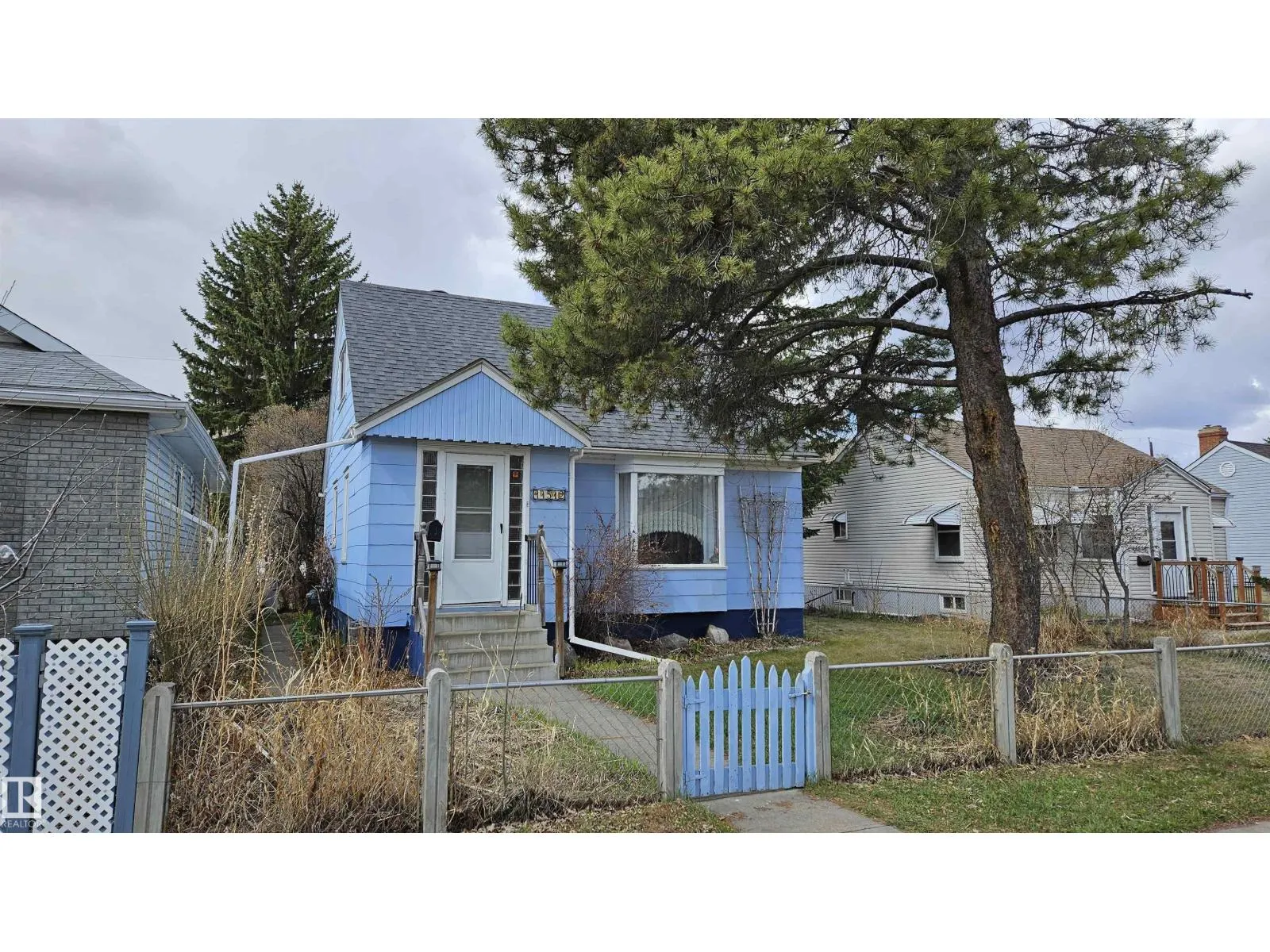 11512 86 ST NW