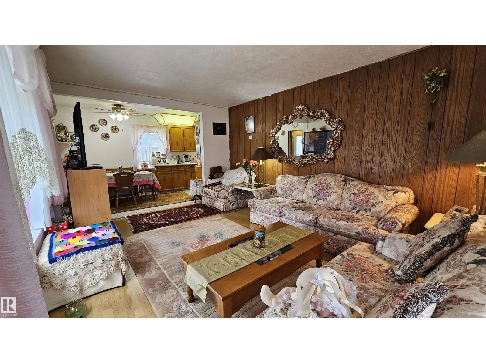 11512 86 ST NW