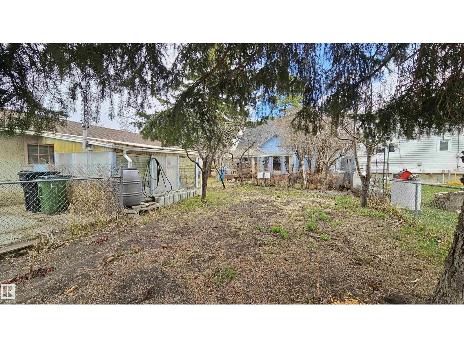 11512 86 ST NW