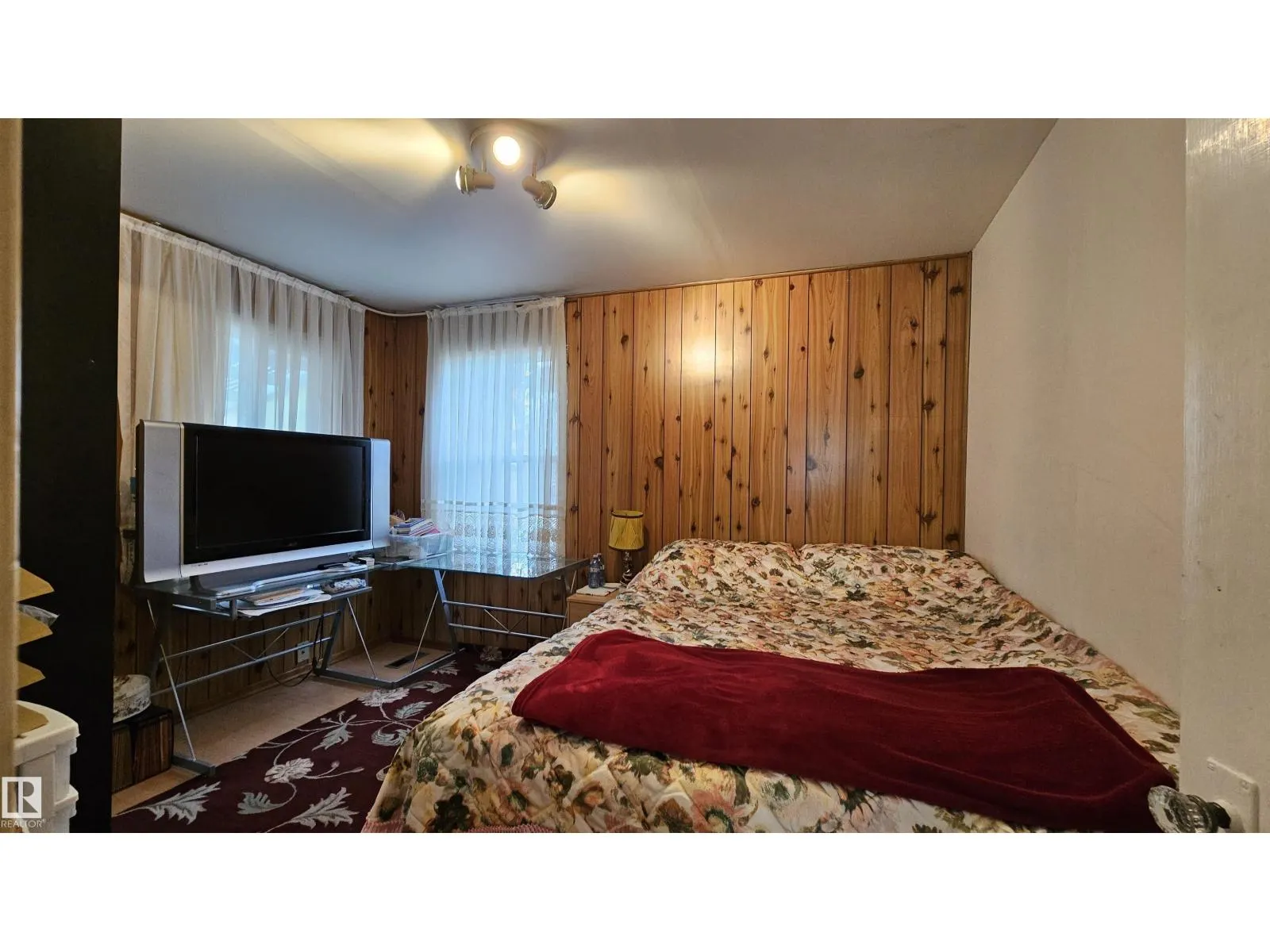 11512 86 ST NW