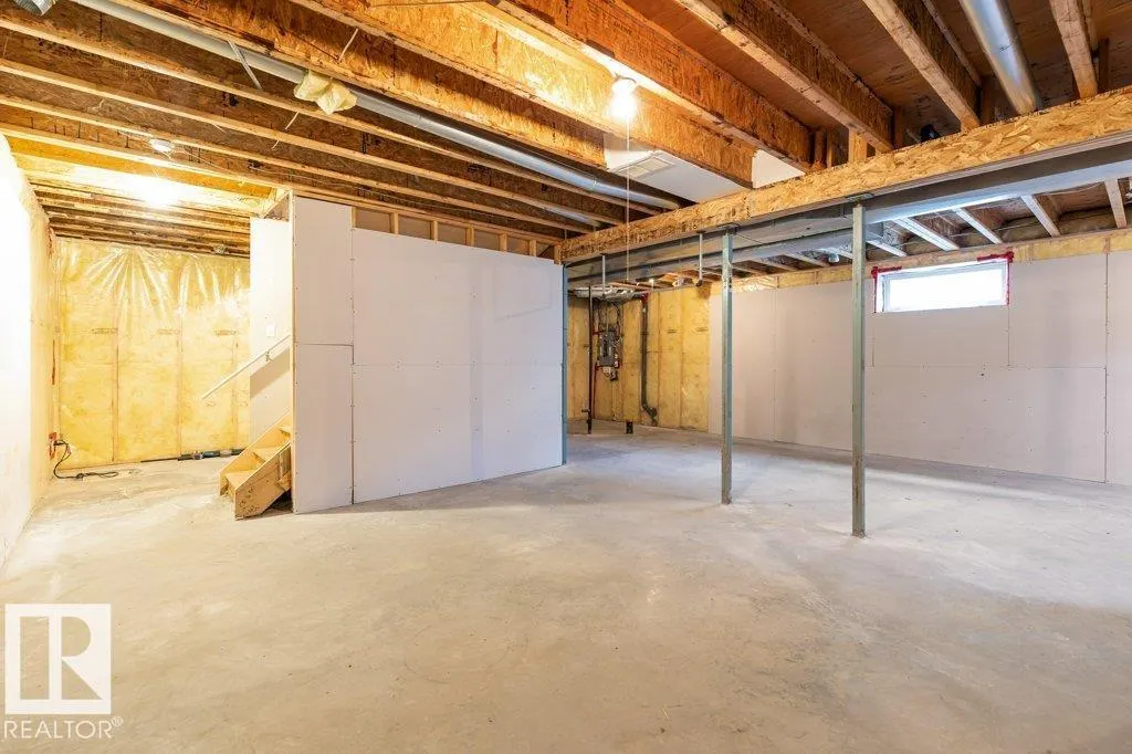 4208 162 AV NW