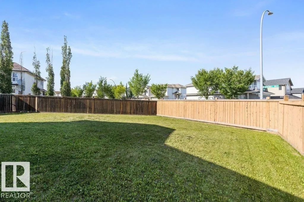 4208 162 AV NW