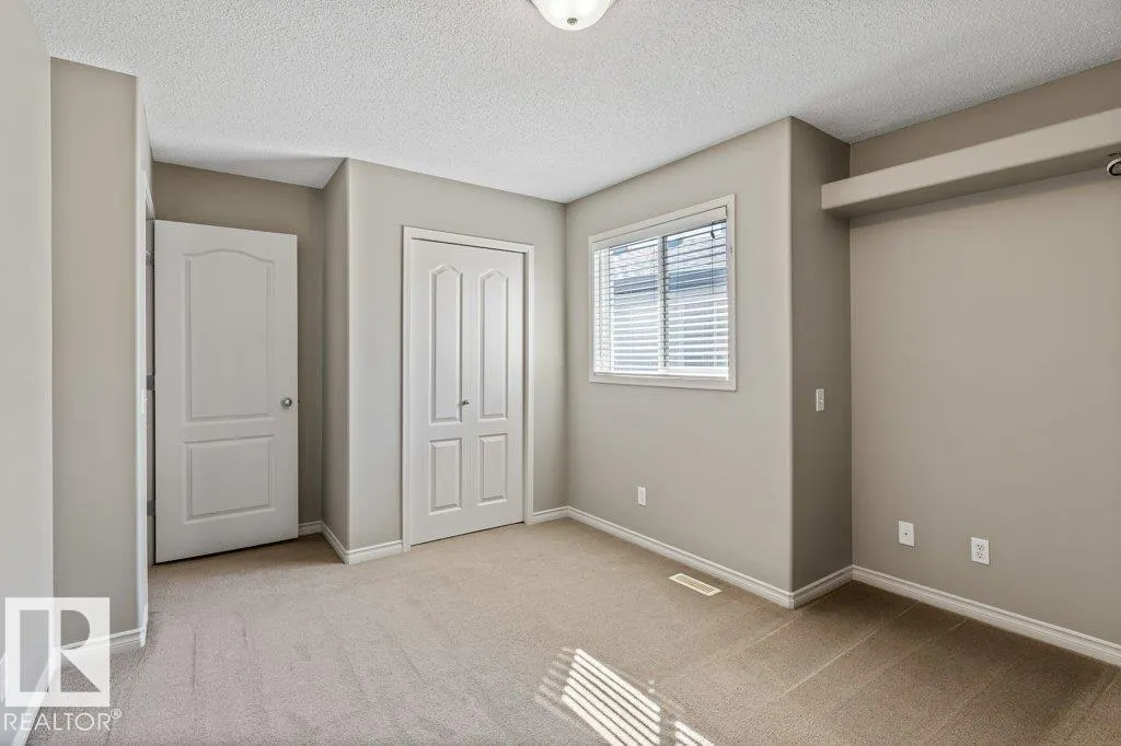 4208 162 AV NW
