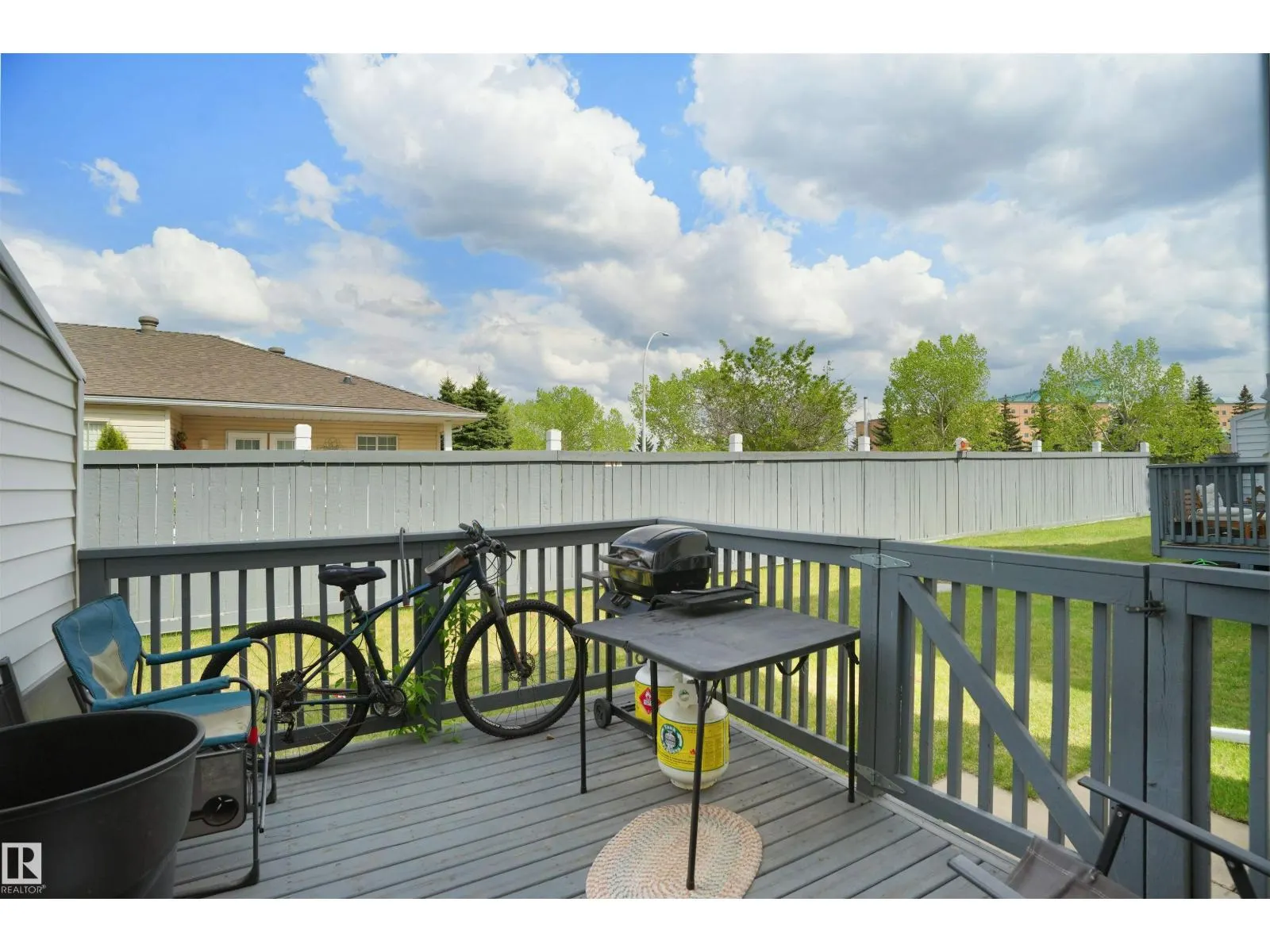 #5 1033 YOUVILLE DR NW