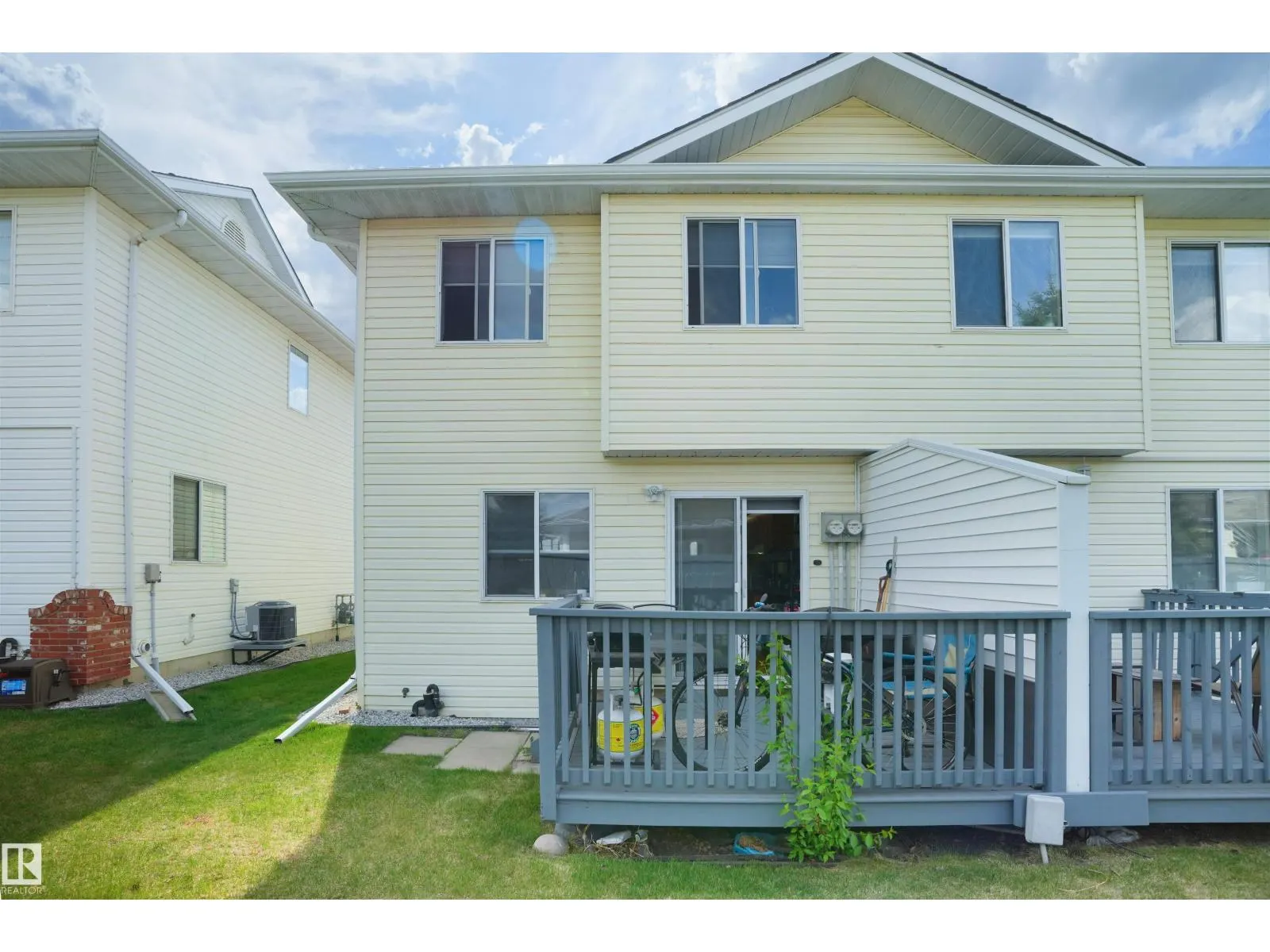 #5 1033 YOUVILLE DR NW