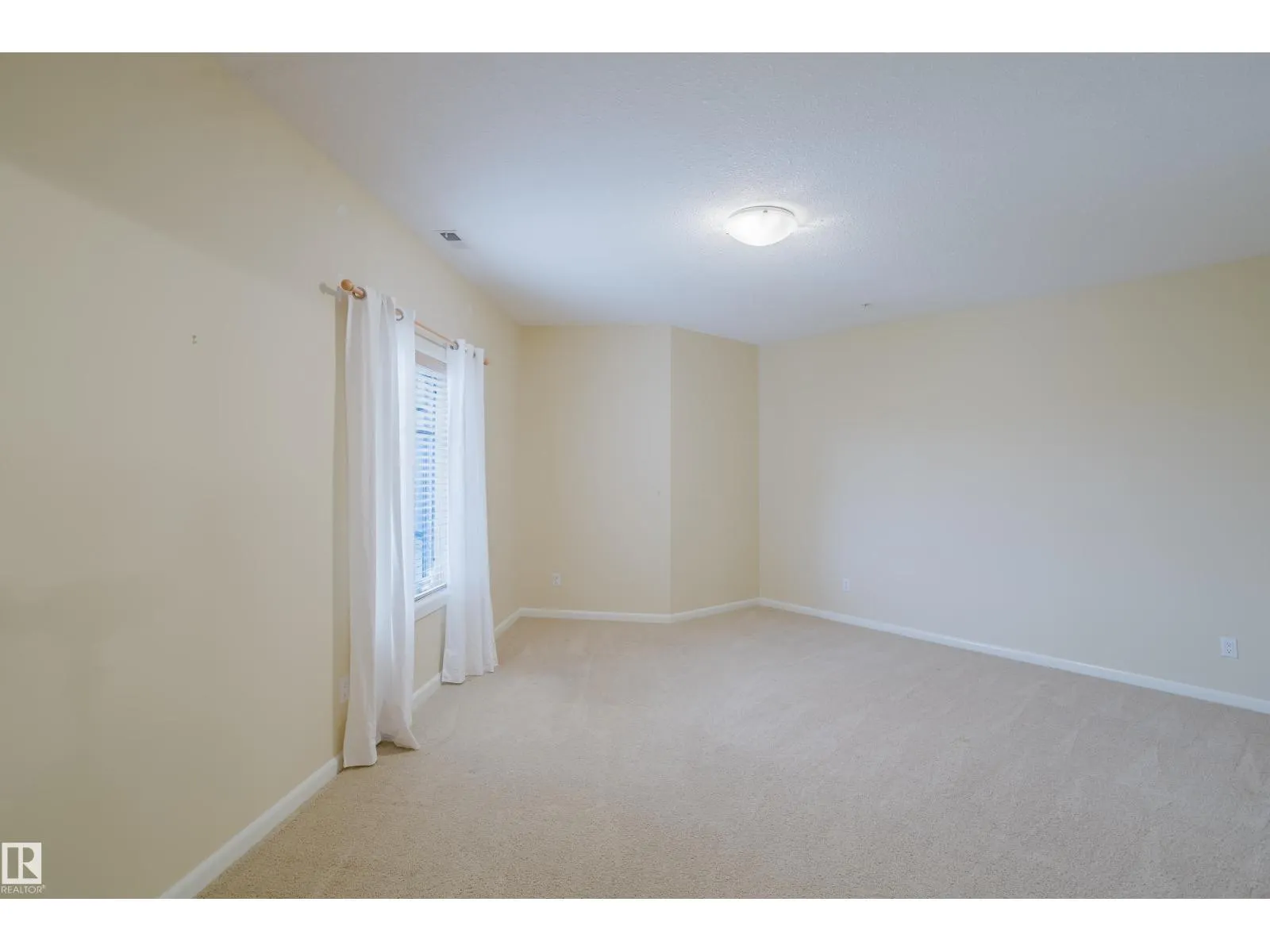 #409 160 MAGRATH RD NW NW