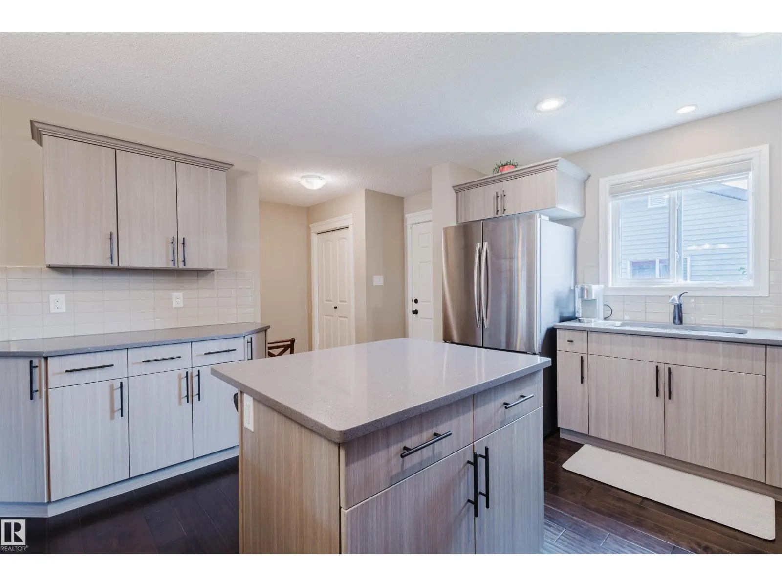 2261 Casey CR SW