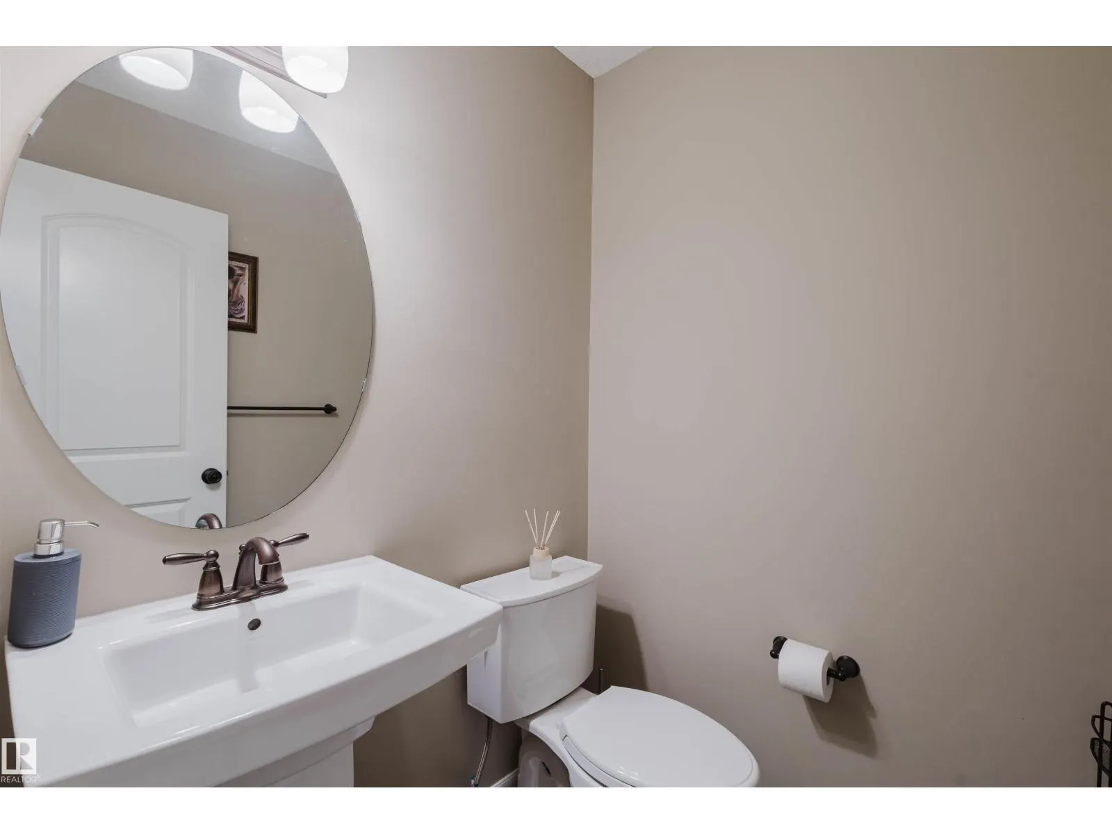 2261 Casey CR SW