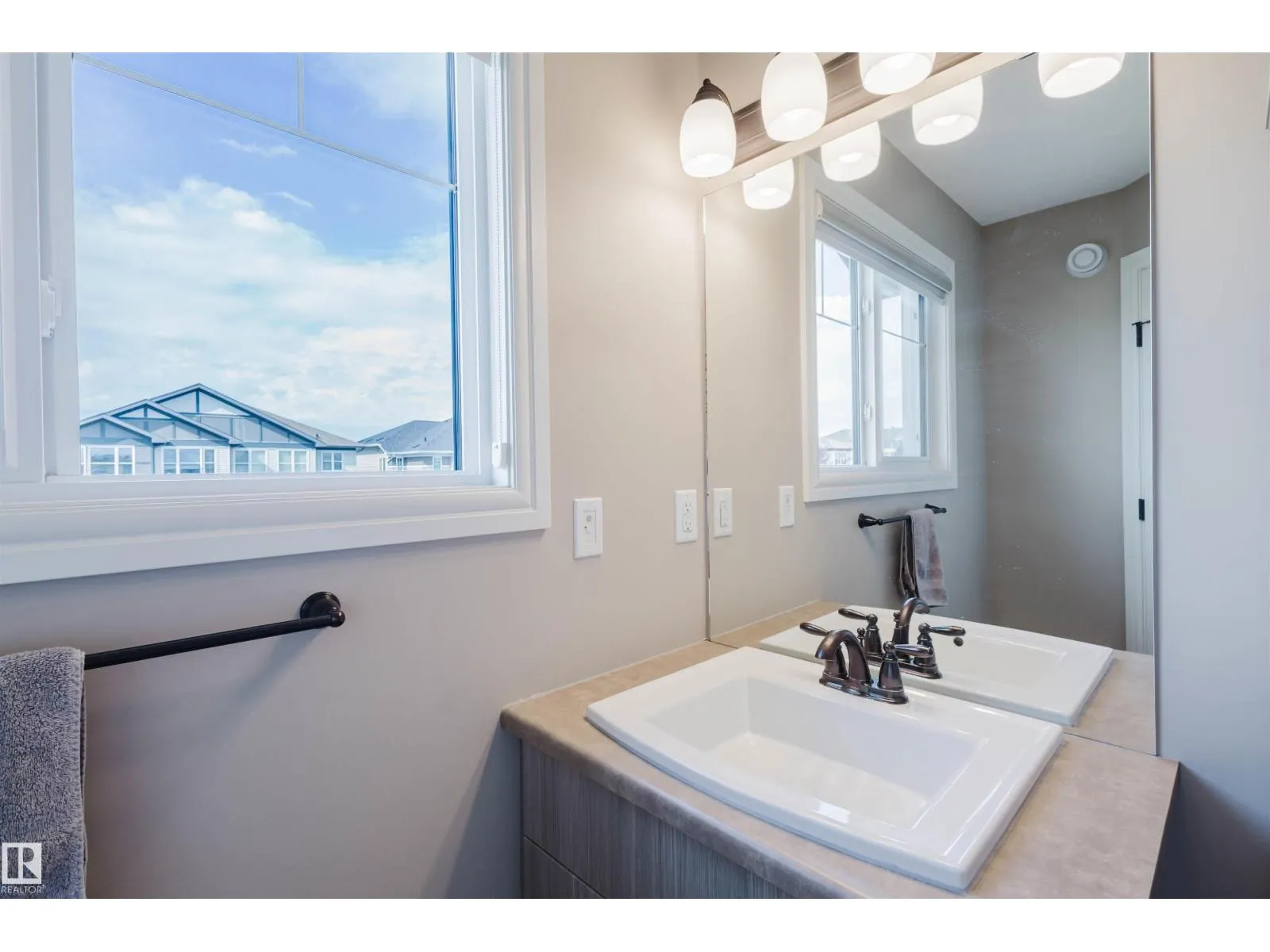 2261 Casey CR SW