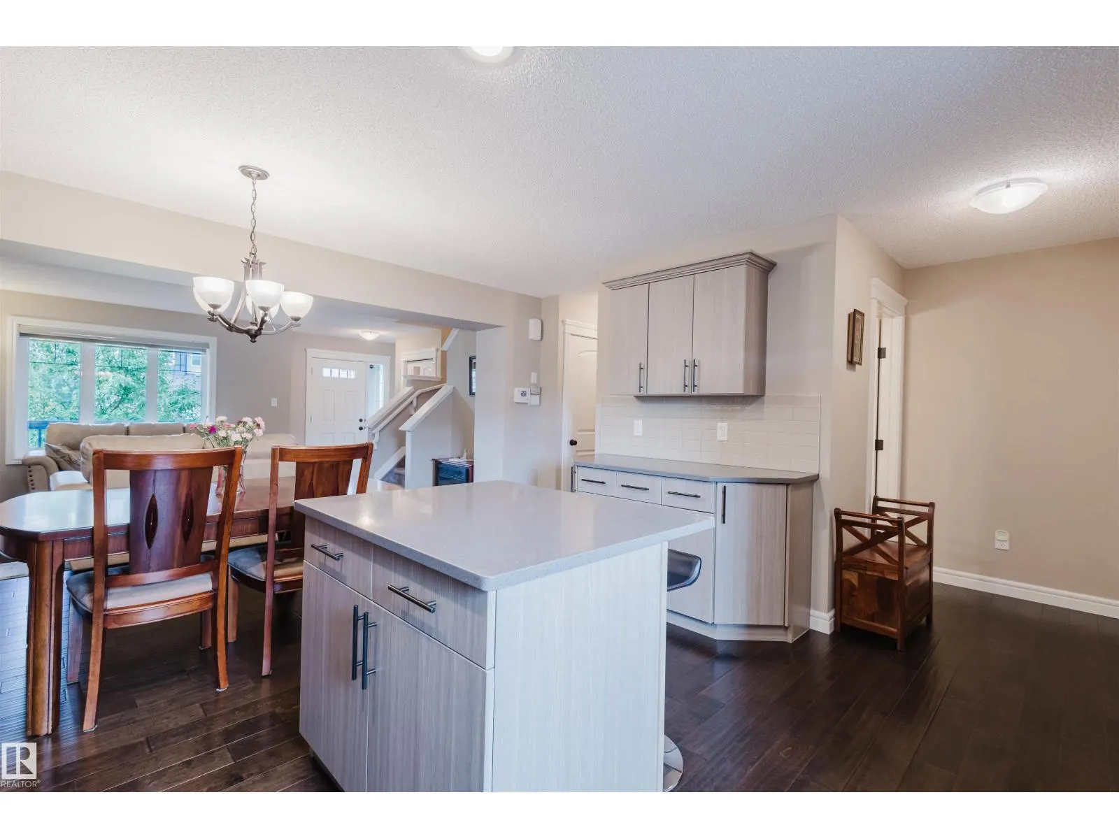 2261 Casey CR SW