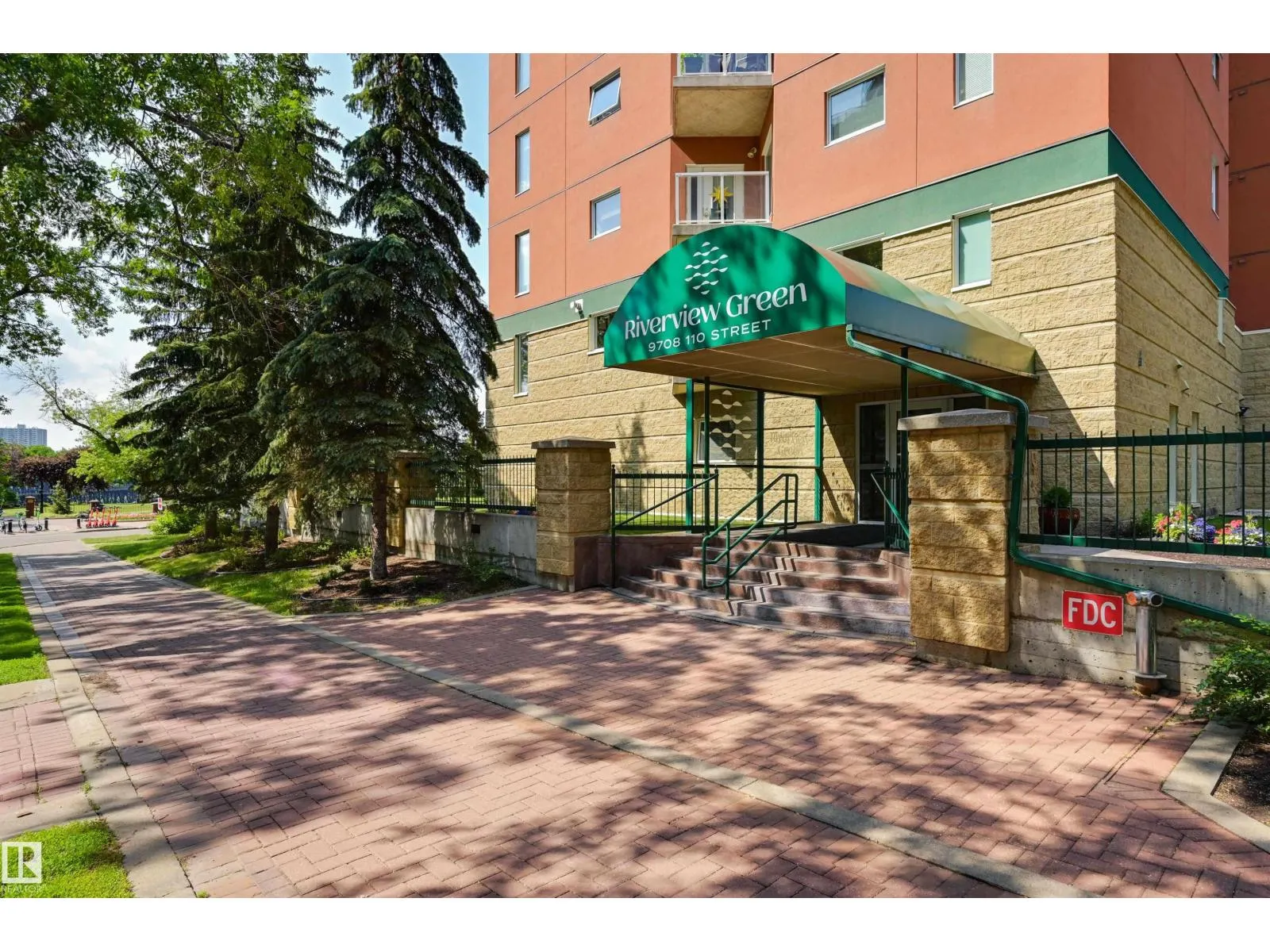 #501 9708 110 ST NW