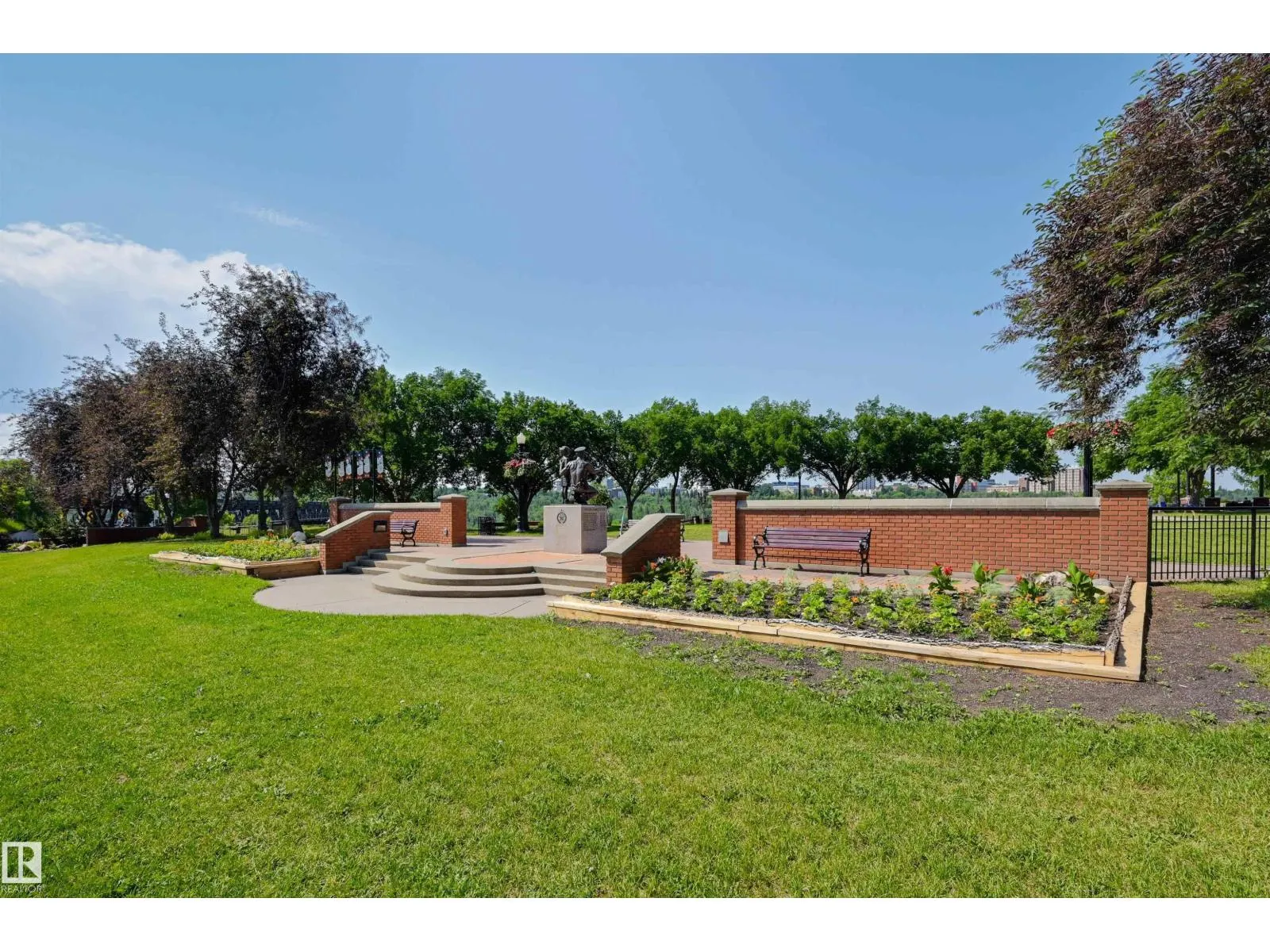 #501 9708 110 ST NW