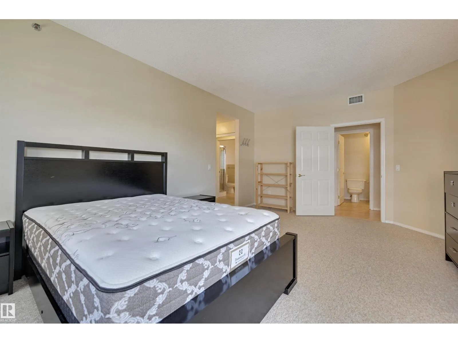 #501 9708 110 ST NW