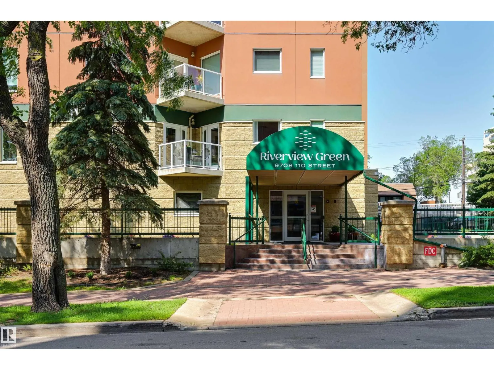 #501 9708 110 ST NW