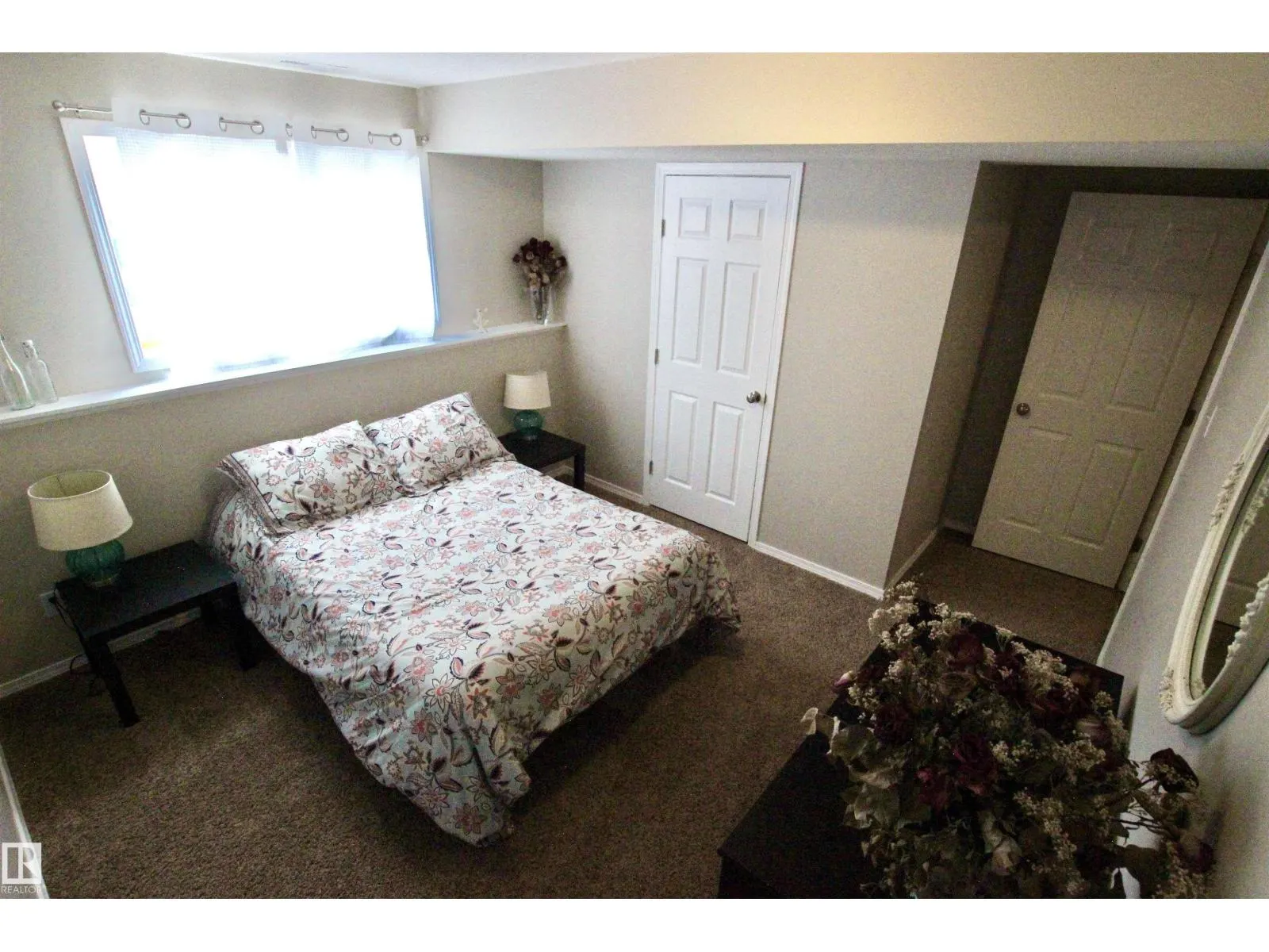 6817 58 ST