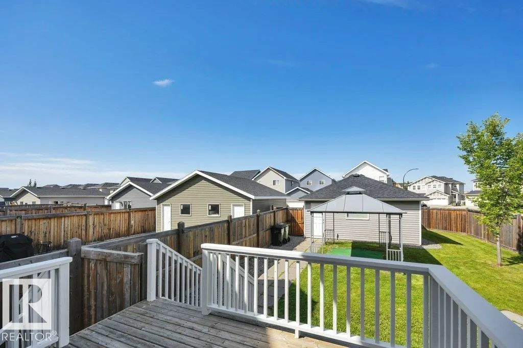 1 SIMMONDS PL