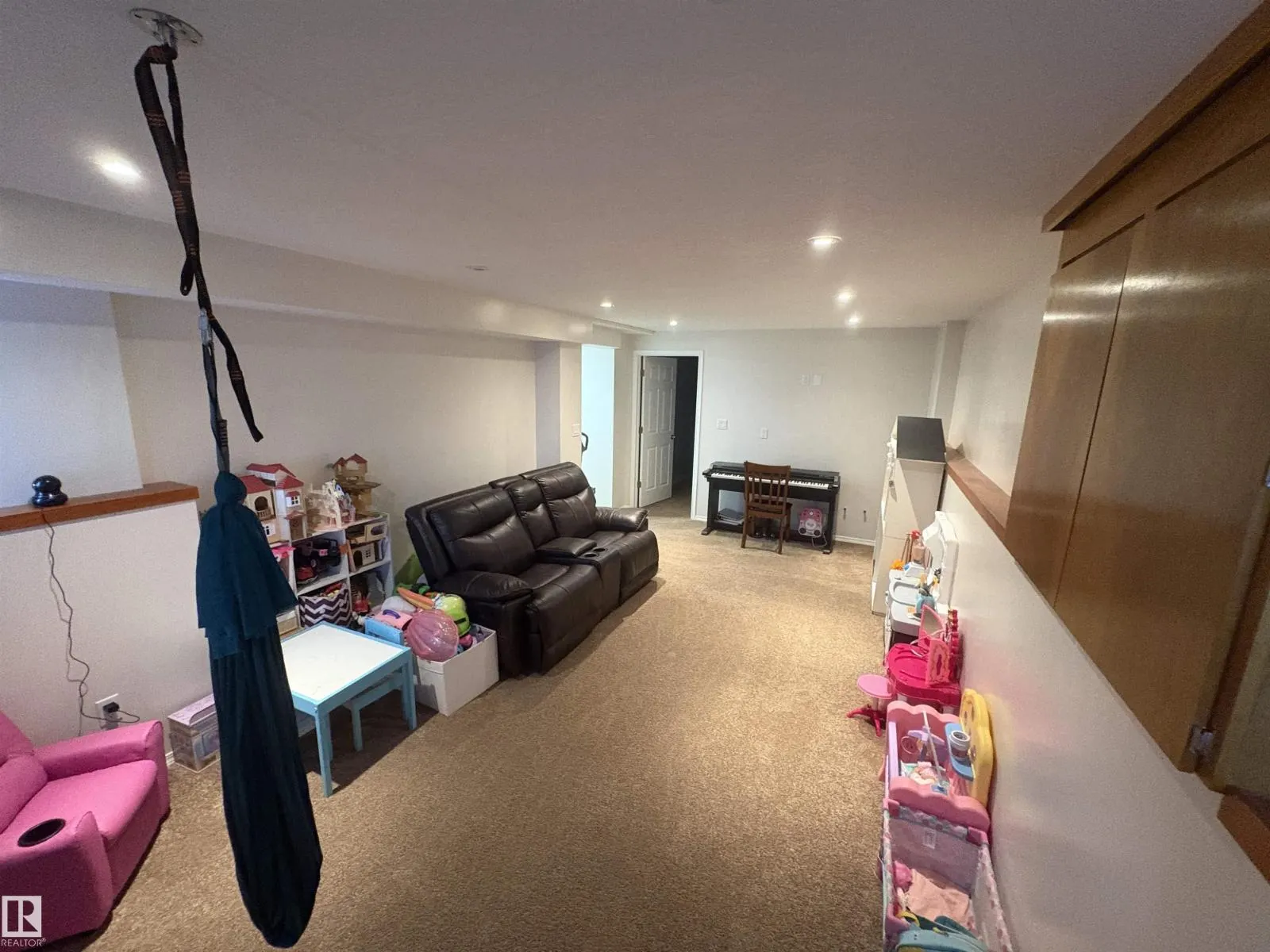 152 Mackay CR