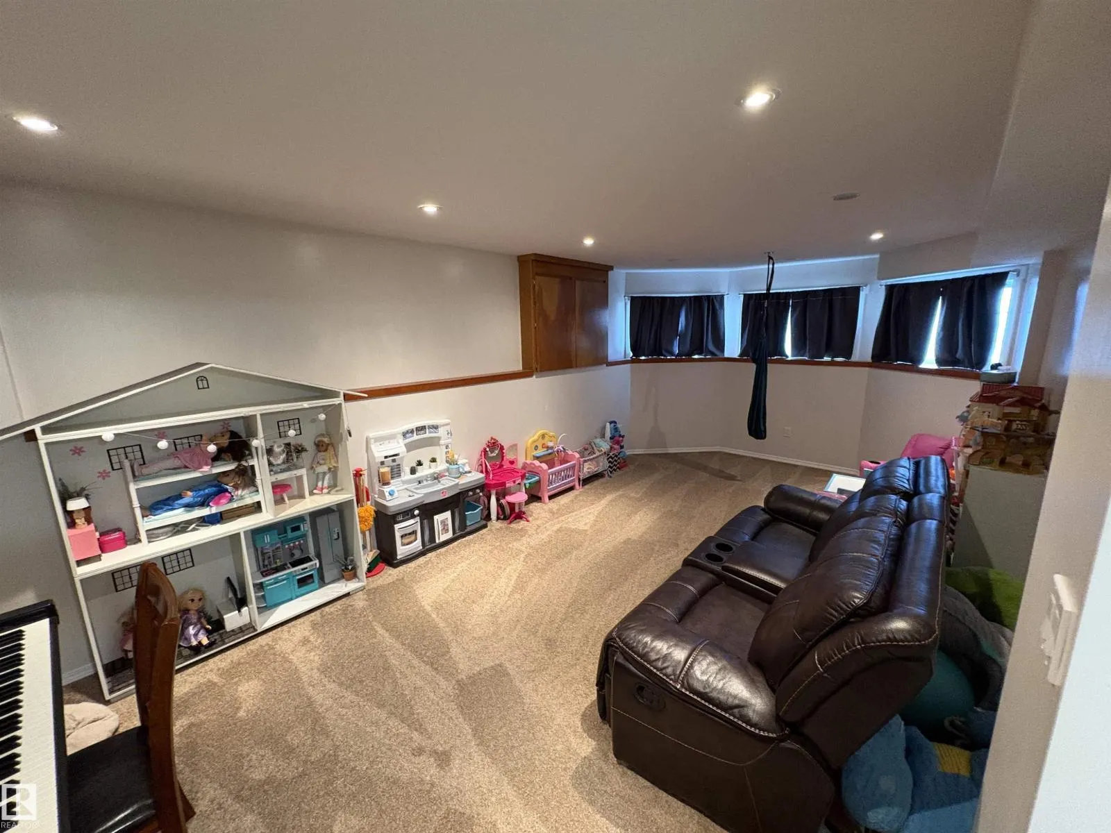 152 Mackay CR