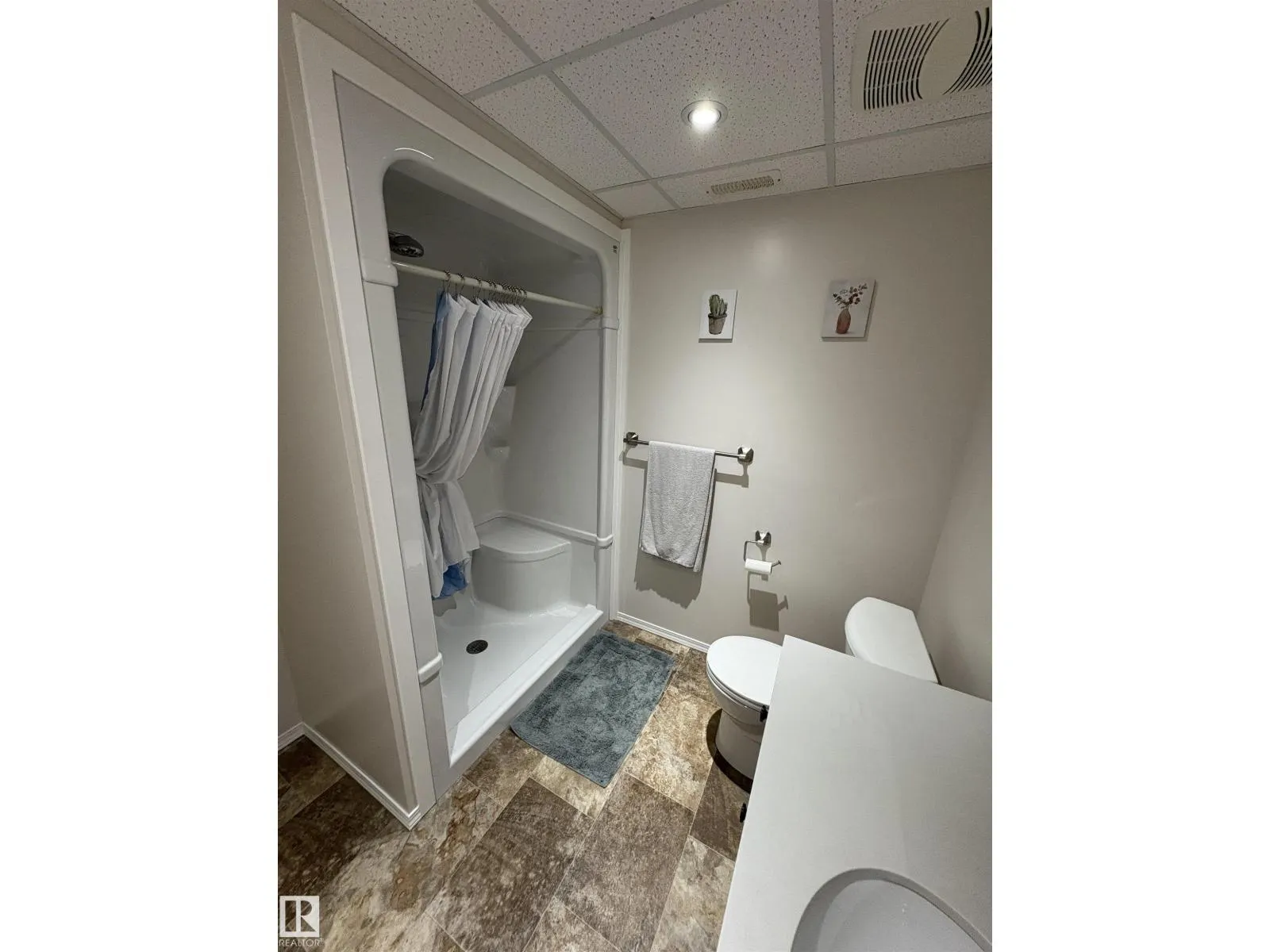 152 Mackay CR