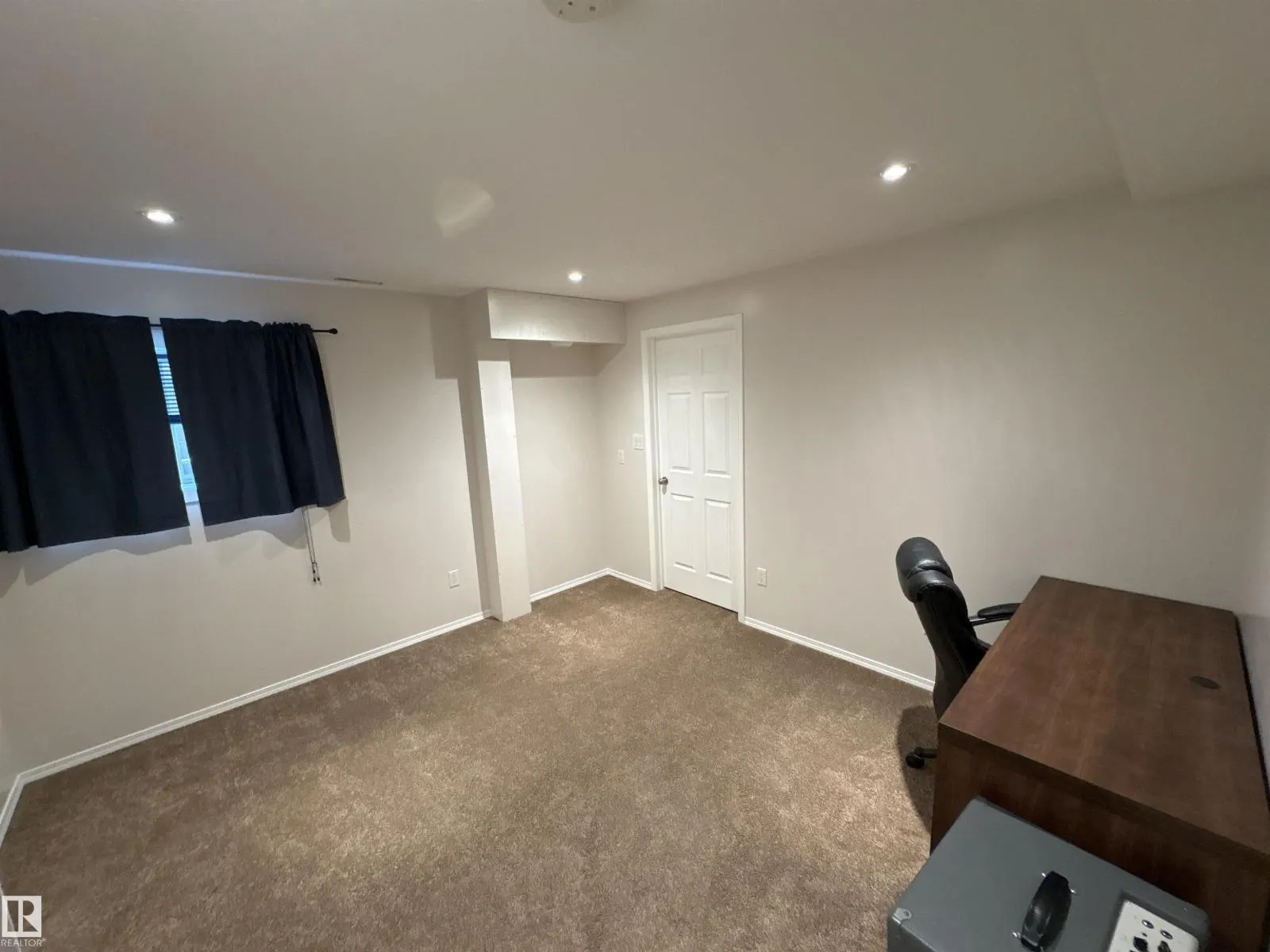 152 Mackay CR