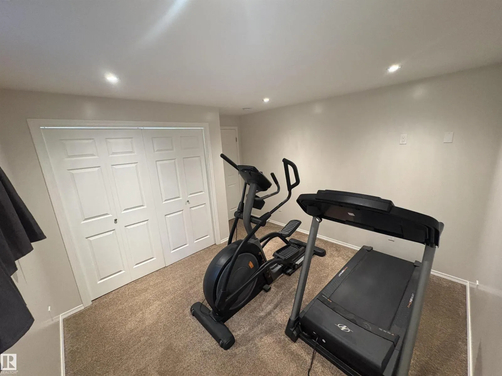 152 Mackay CR