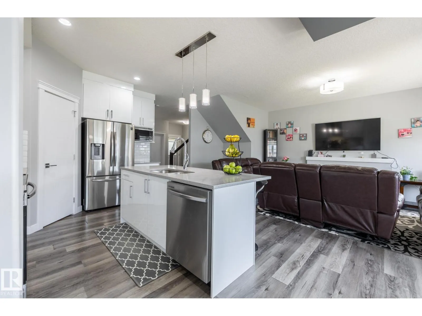 9327 COOPER BEND BN SW