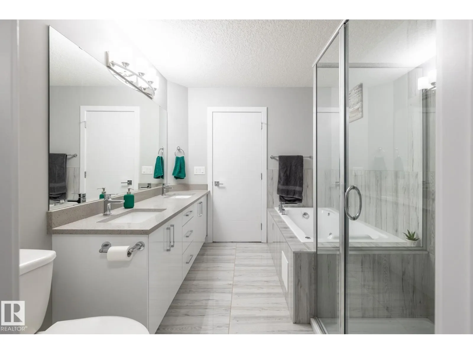 9327 COOPER BEND BN SW