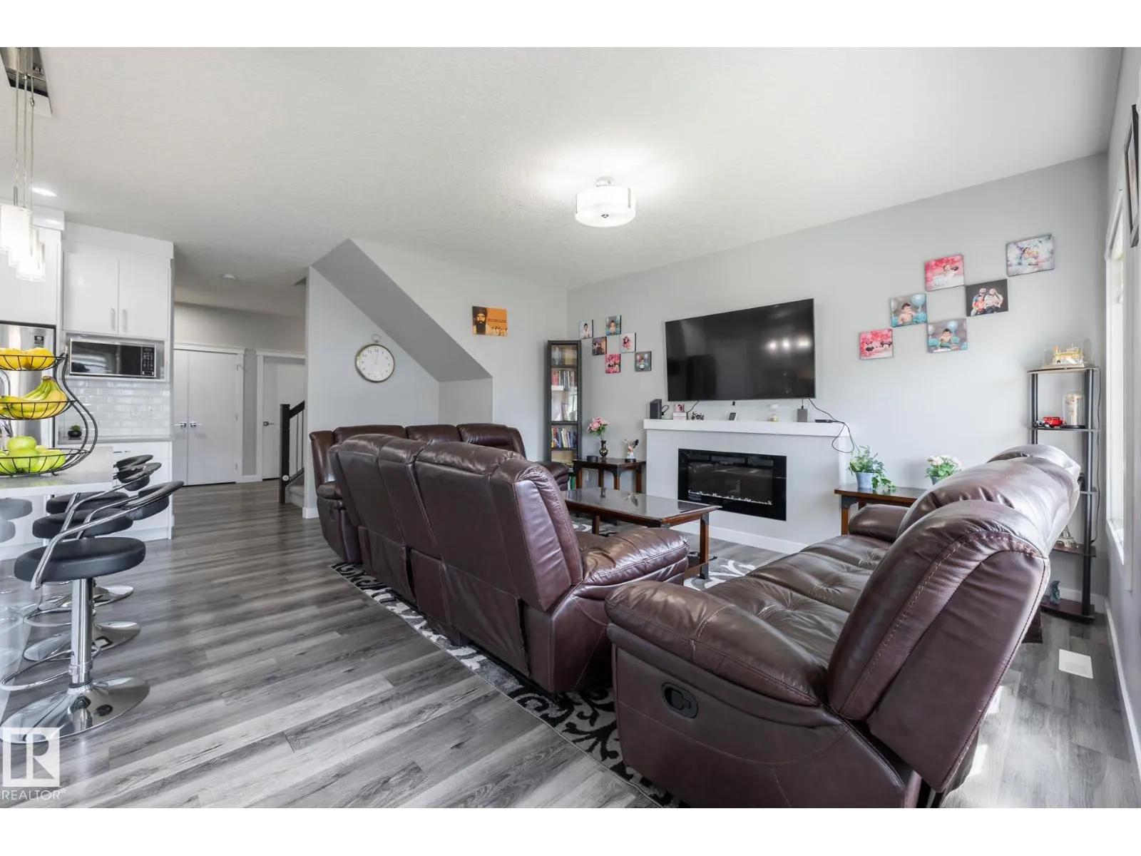 9327 COOPER BEND BN SW