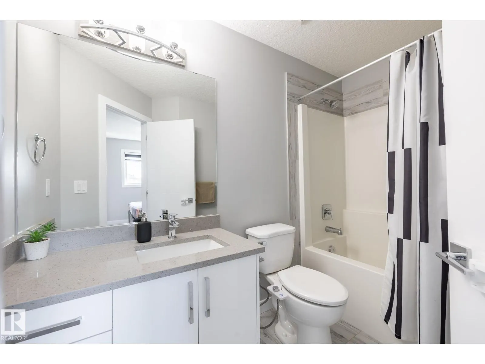 9327 COOPER BEND BN SW