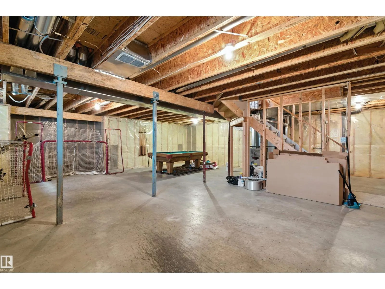 18020 101 ST NW