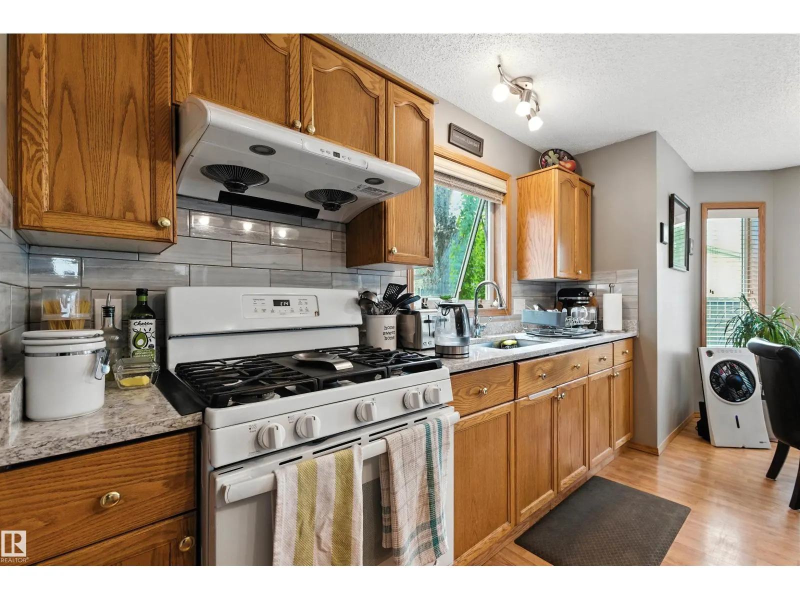 18020 101 ST NW
