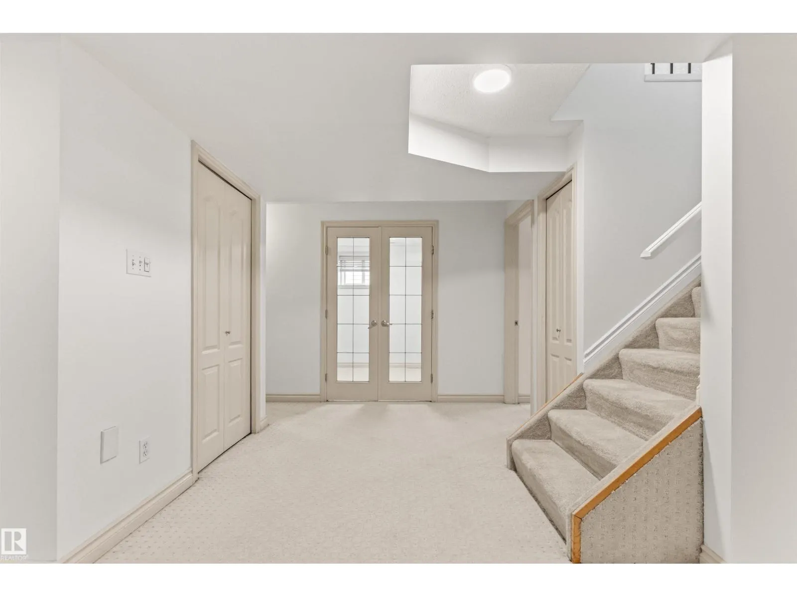 7 HAMPTON CR