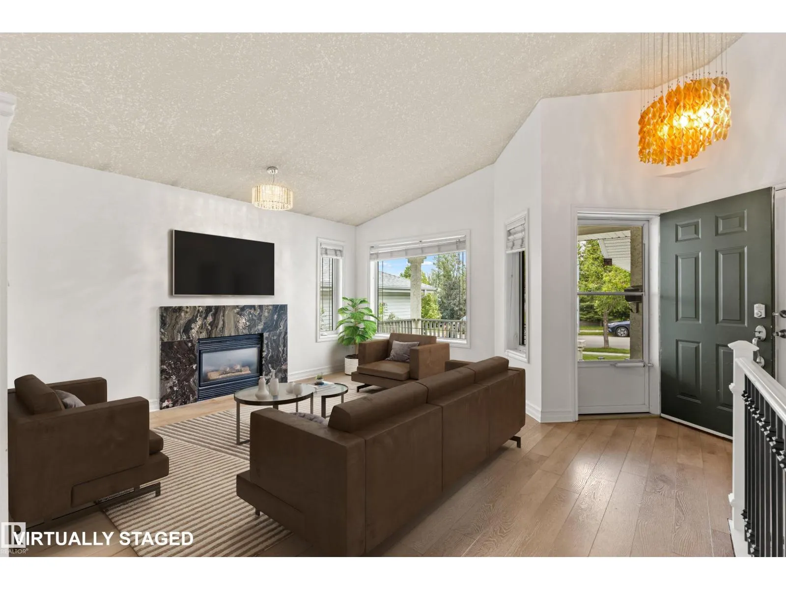 7 HAMPTON CR