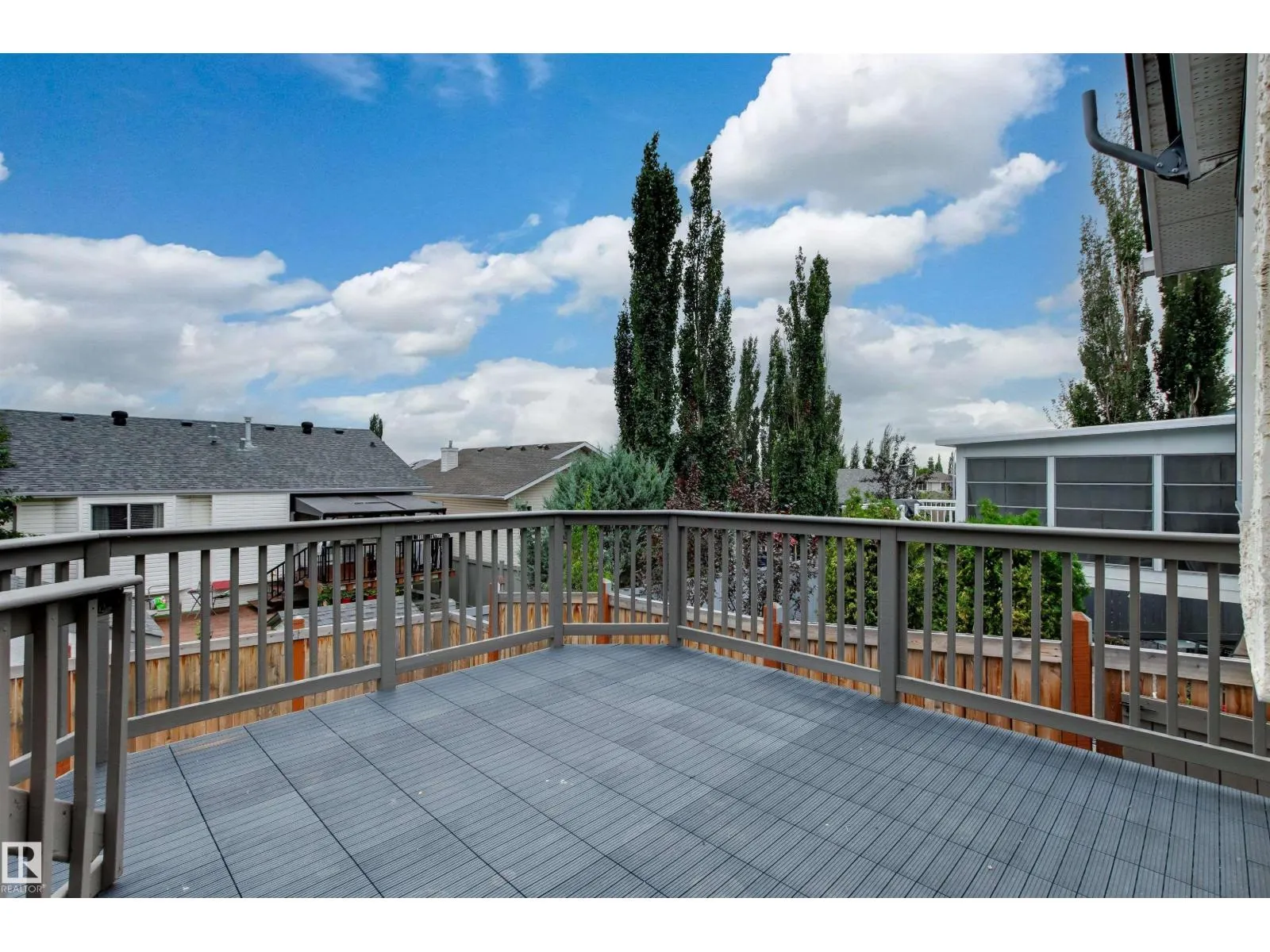 7 HAMPTON CR