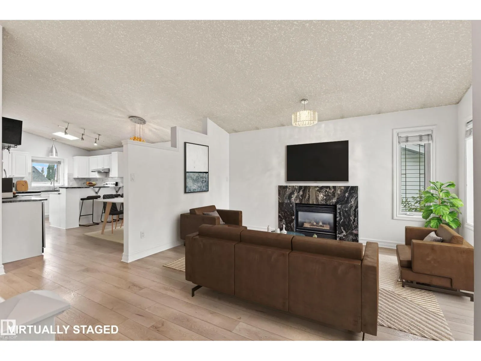 7 HAMPTON CR