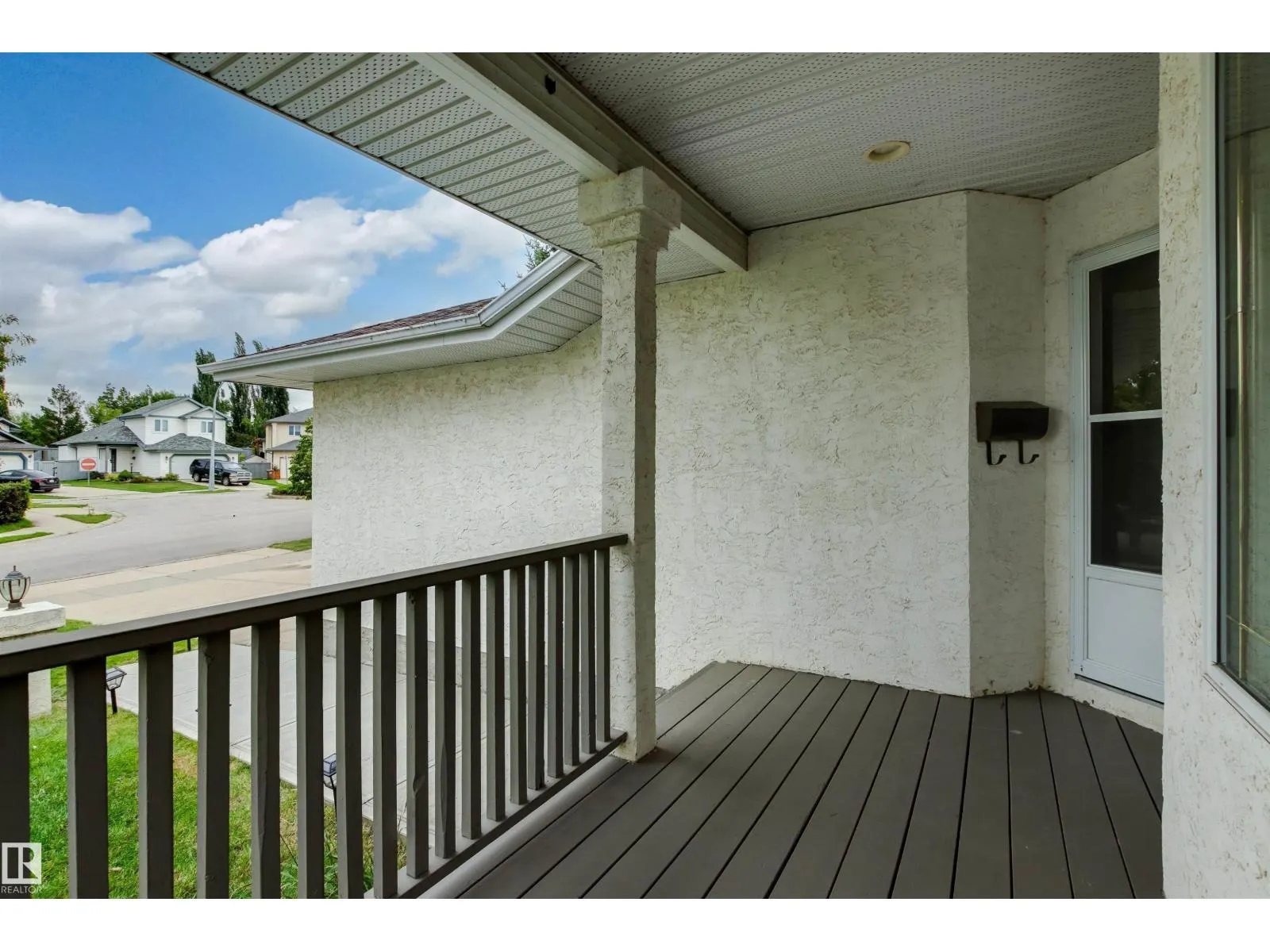 7 HAMPTON CR