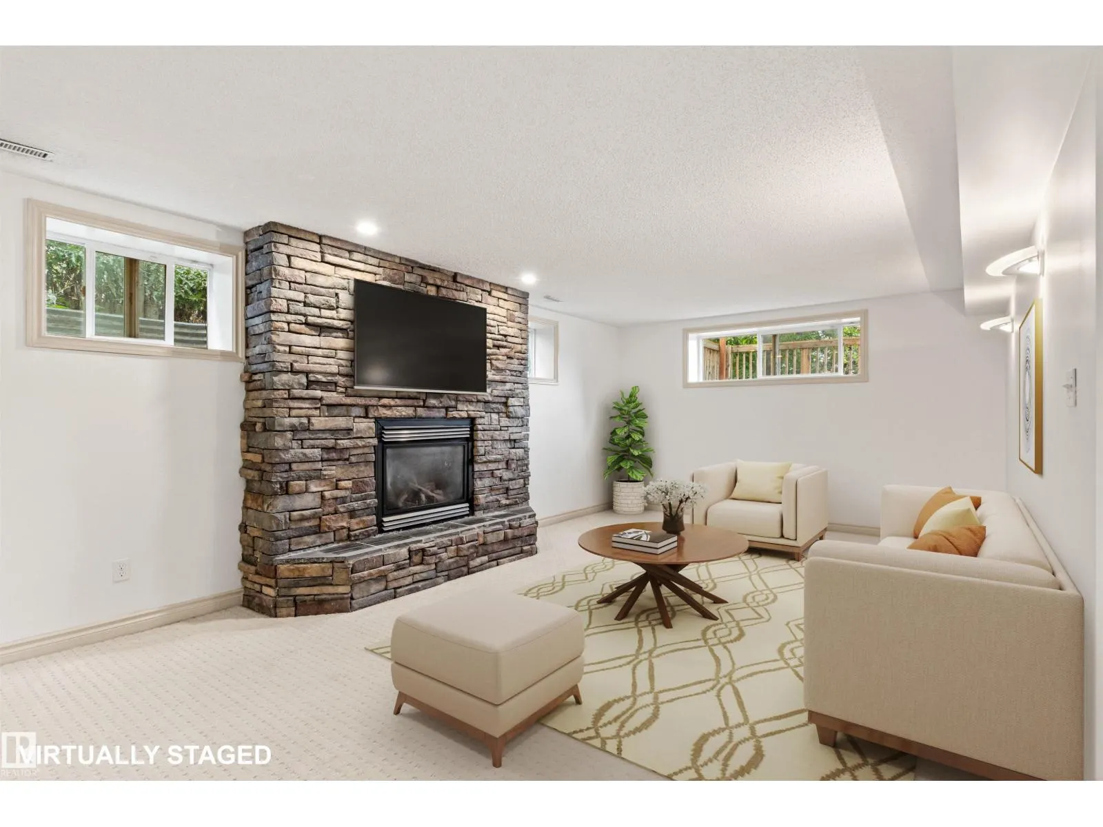 7 HAMPTON CR