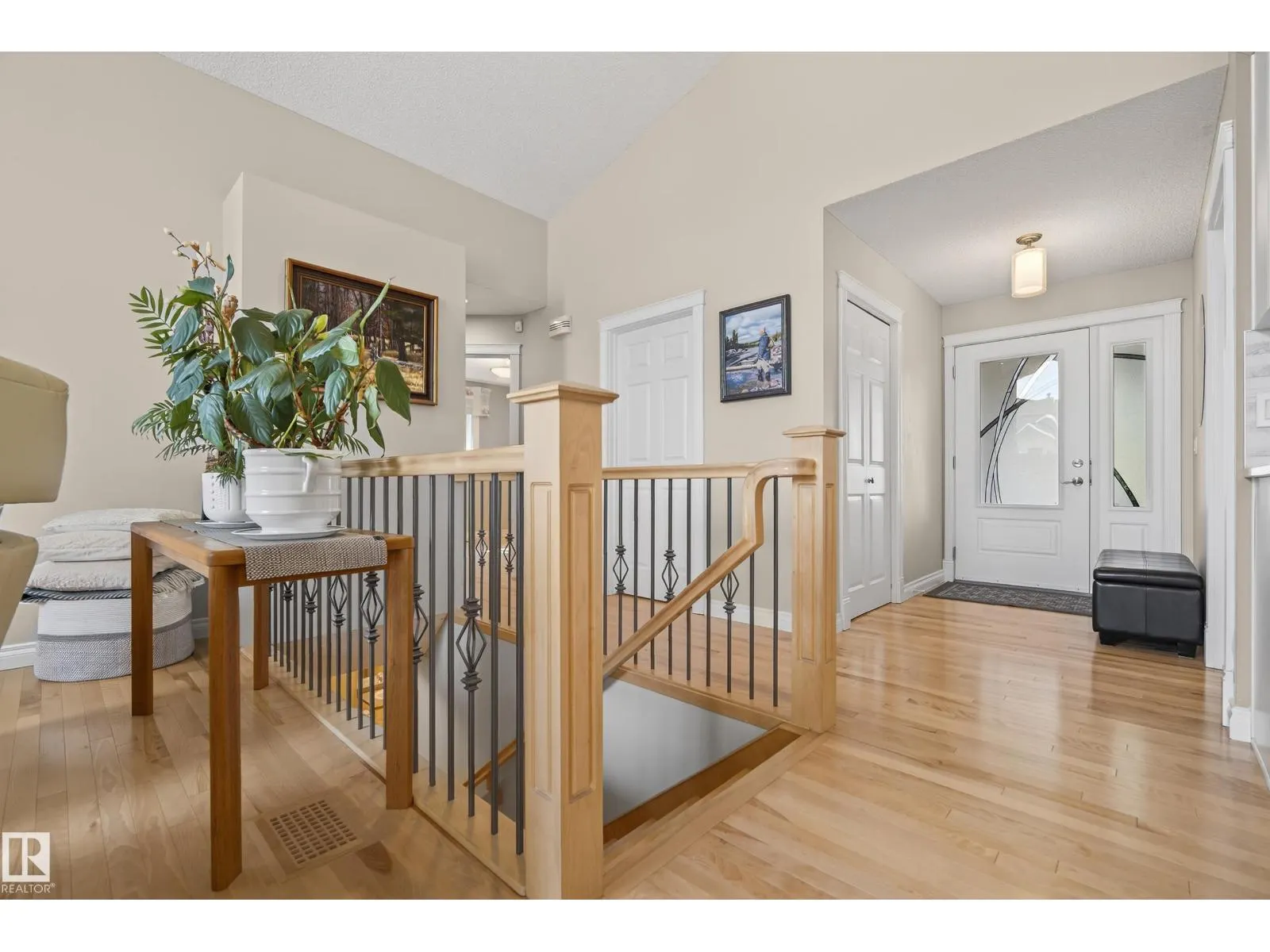 6 Hunter PL