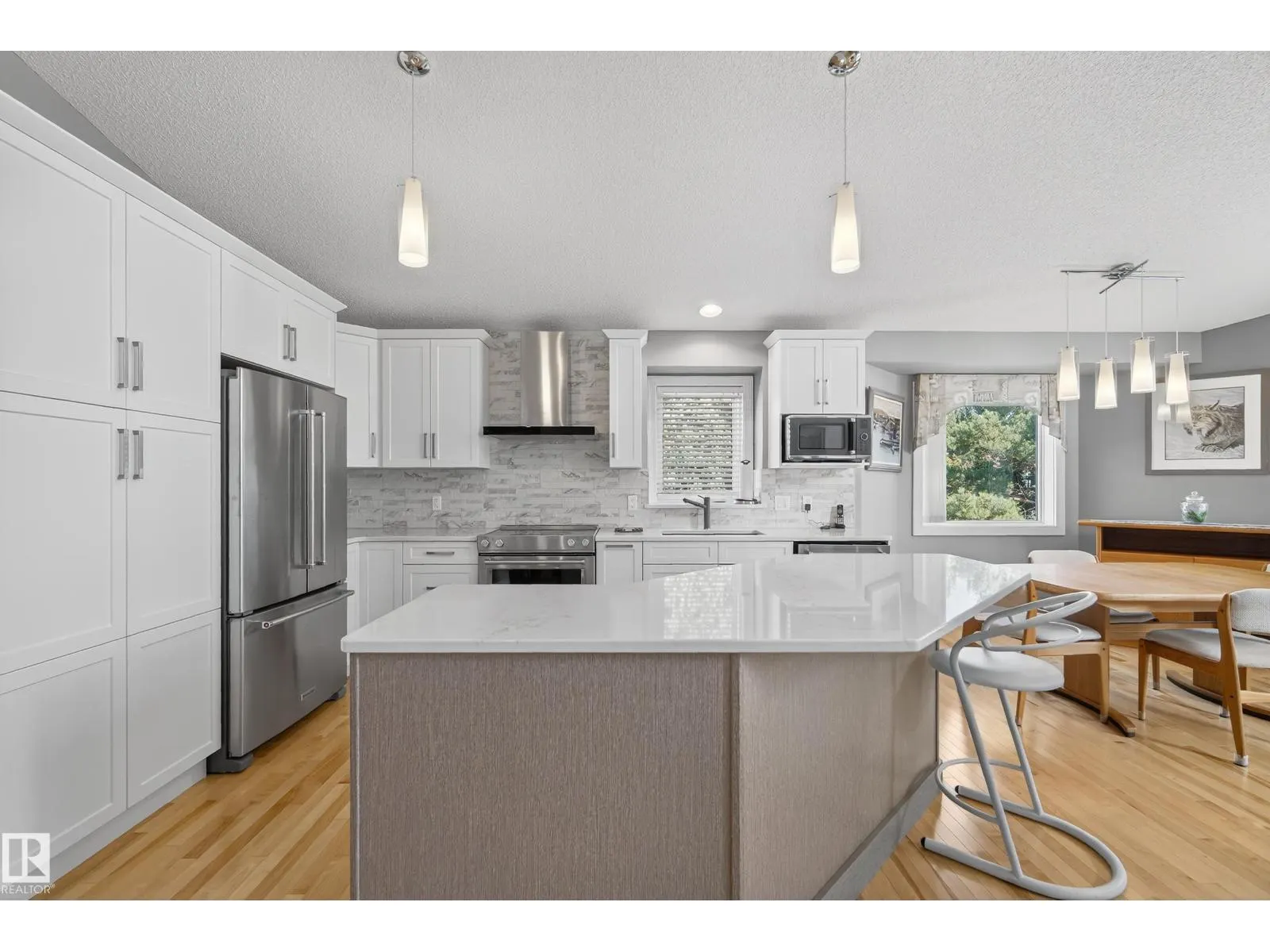 6 Hunter PL