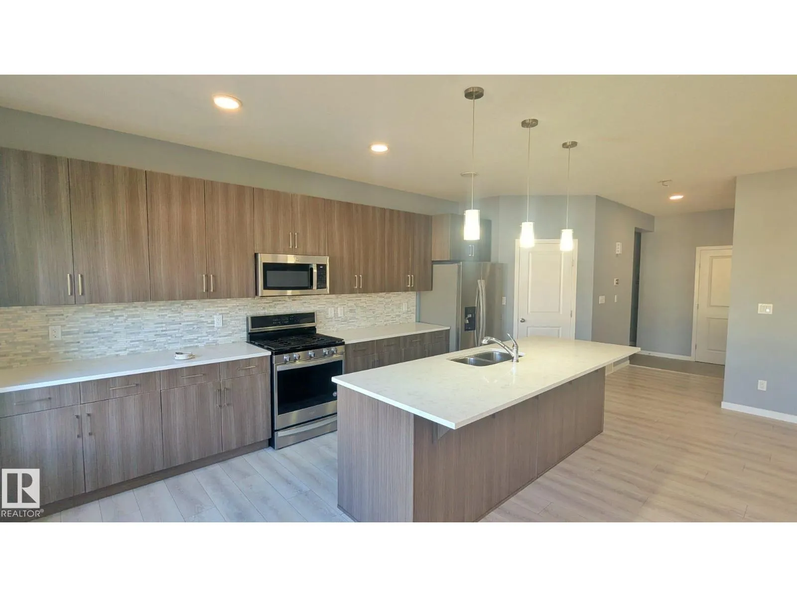 2318 CASSIDY WY SW